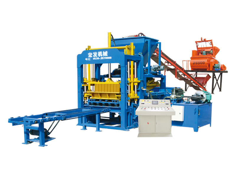 QT4-15D型砌塊成型機